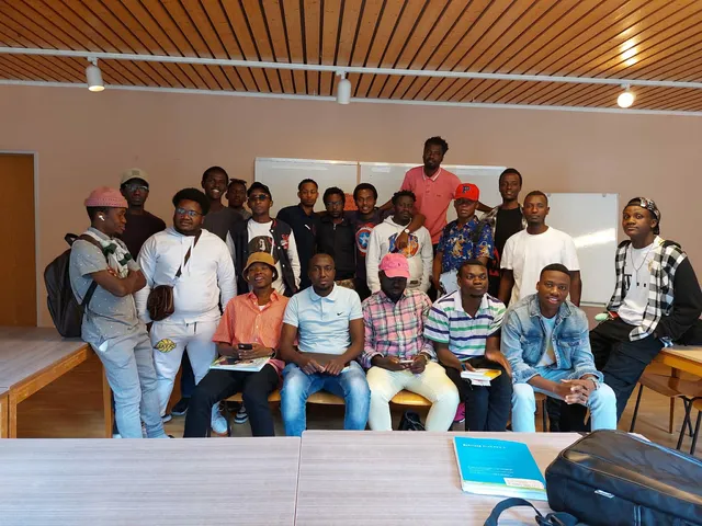 A large group of MK International students